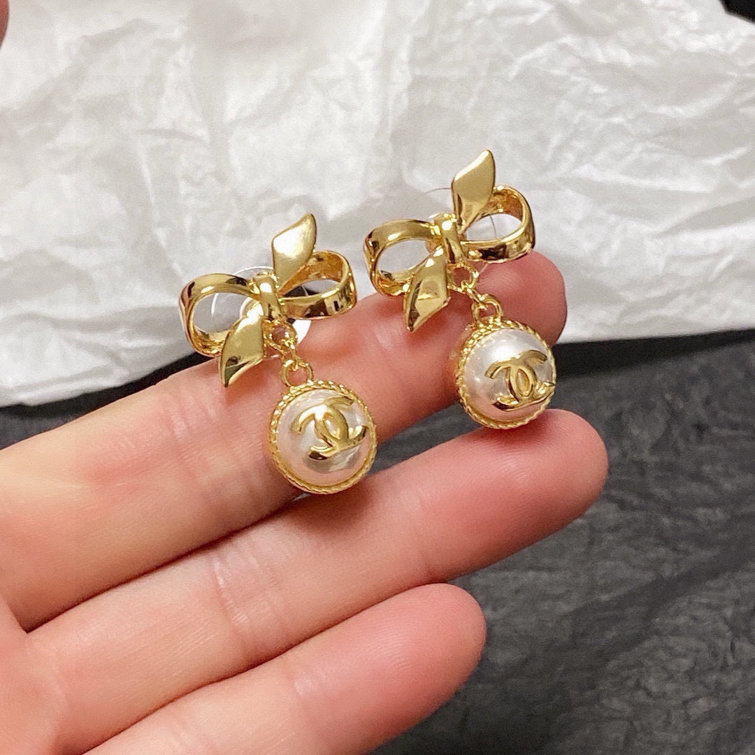 CHANEL Bow Earrings