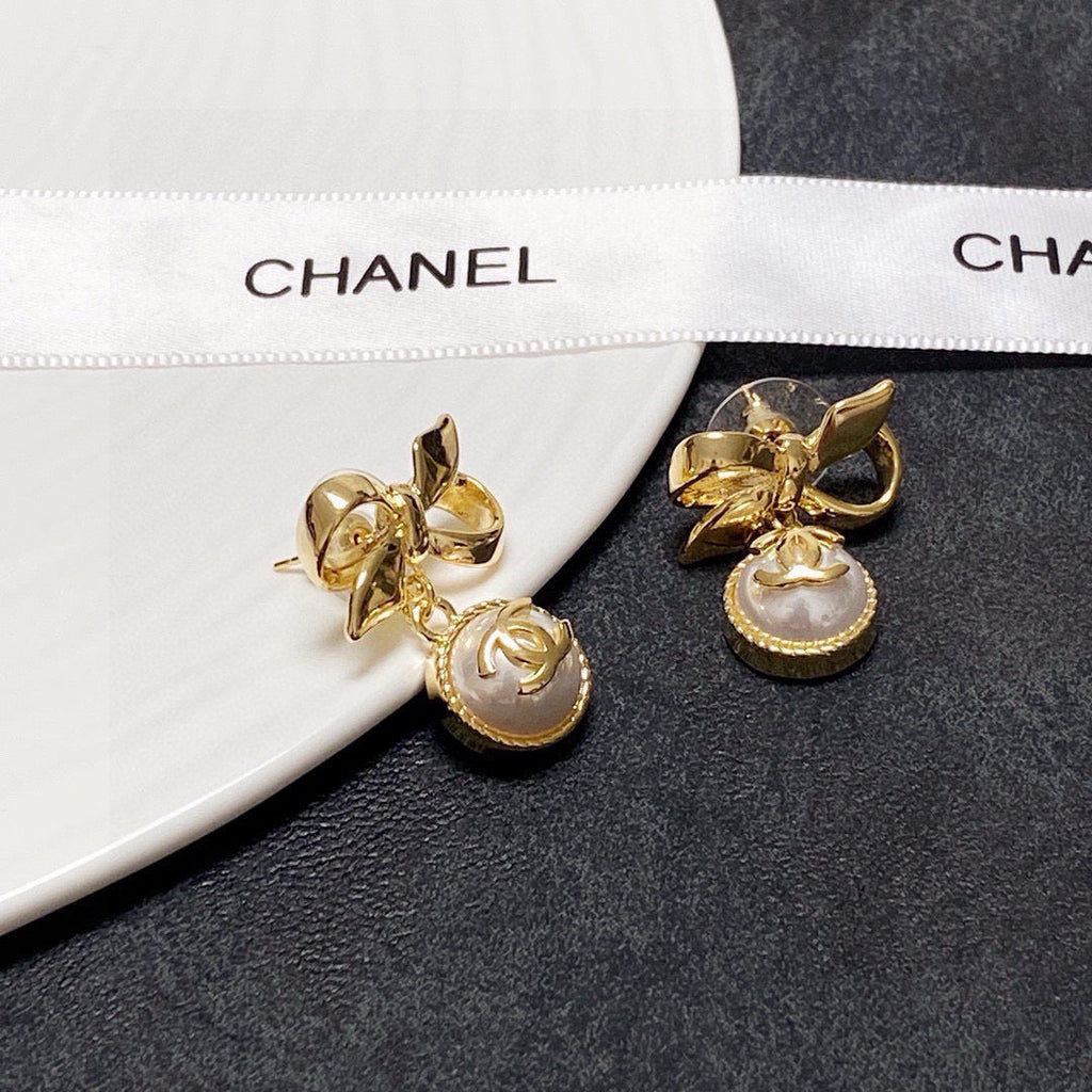CHANEL Bow Earrings