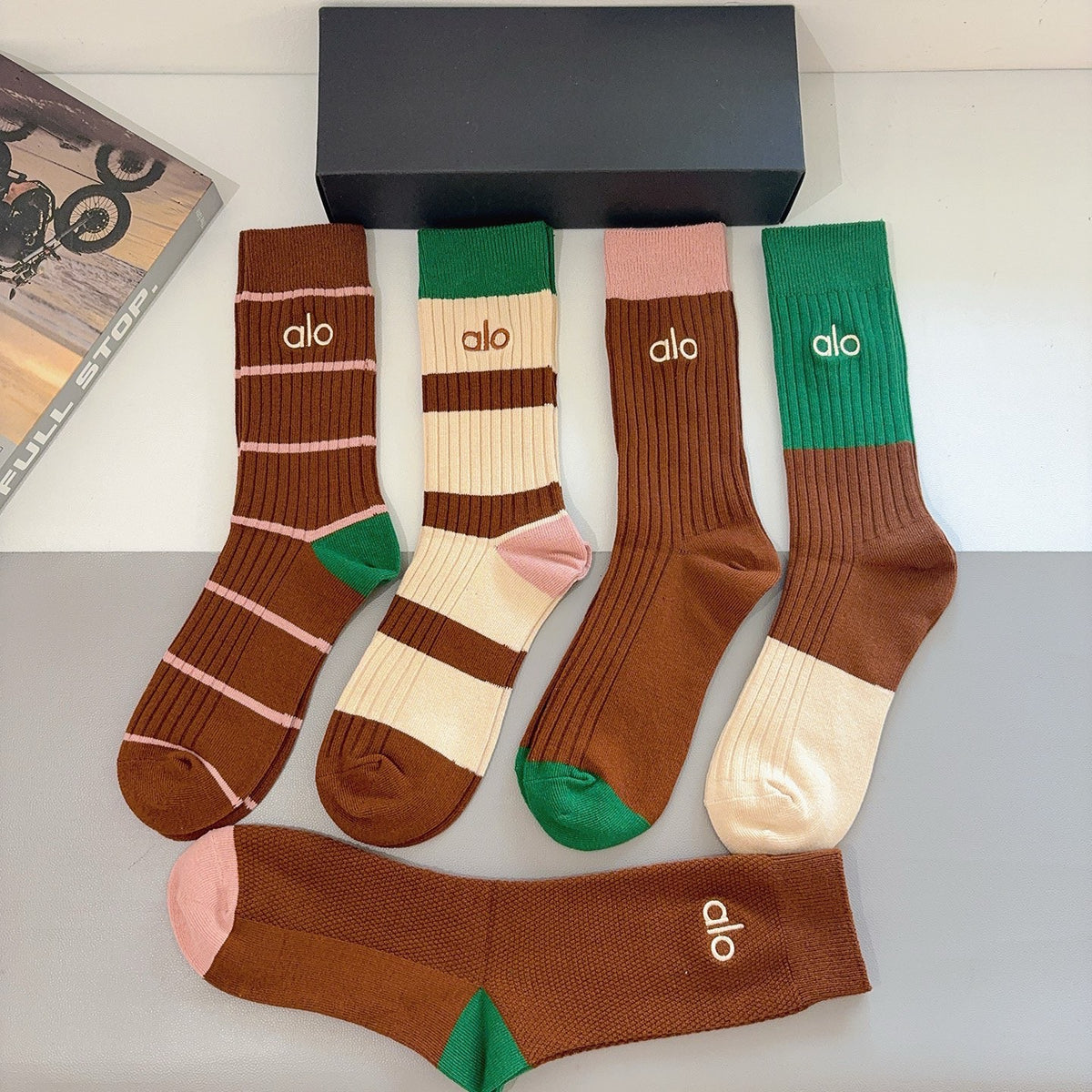 Alo Yoga Cotton Crew Socks – 5-Pair Set #001