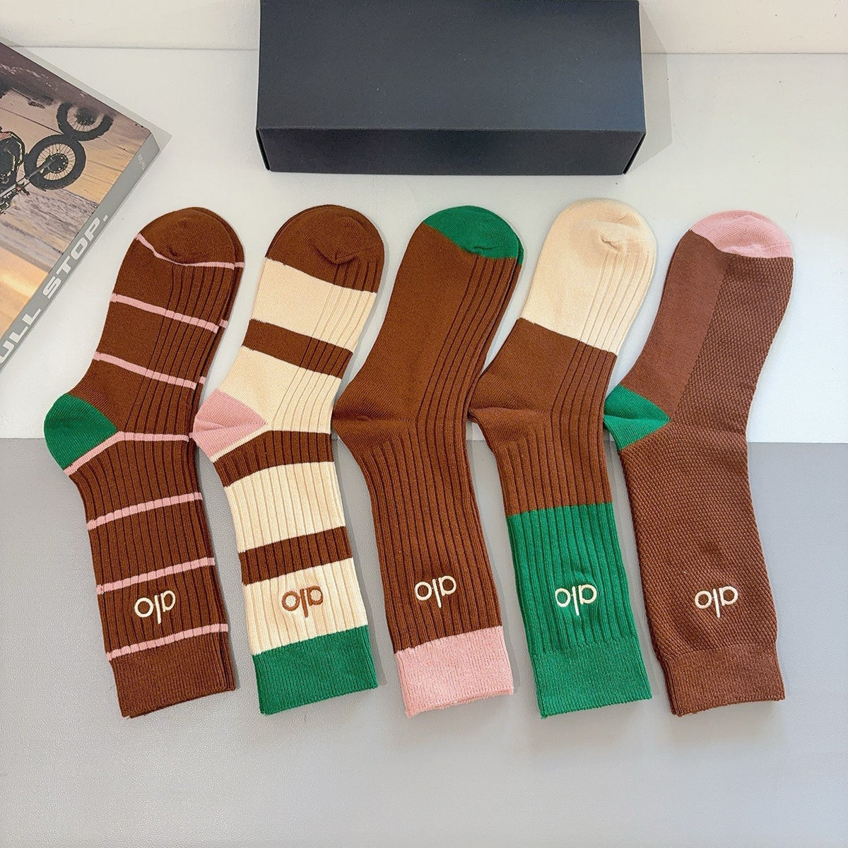Alo Yoga Cotton Crew Socks – 5-Pair Set #001