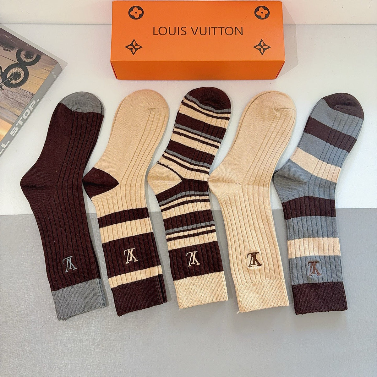 Louis Vuitton Comfort Knee-High Socks – 5-Pair Set #004
