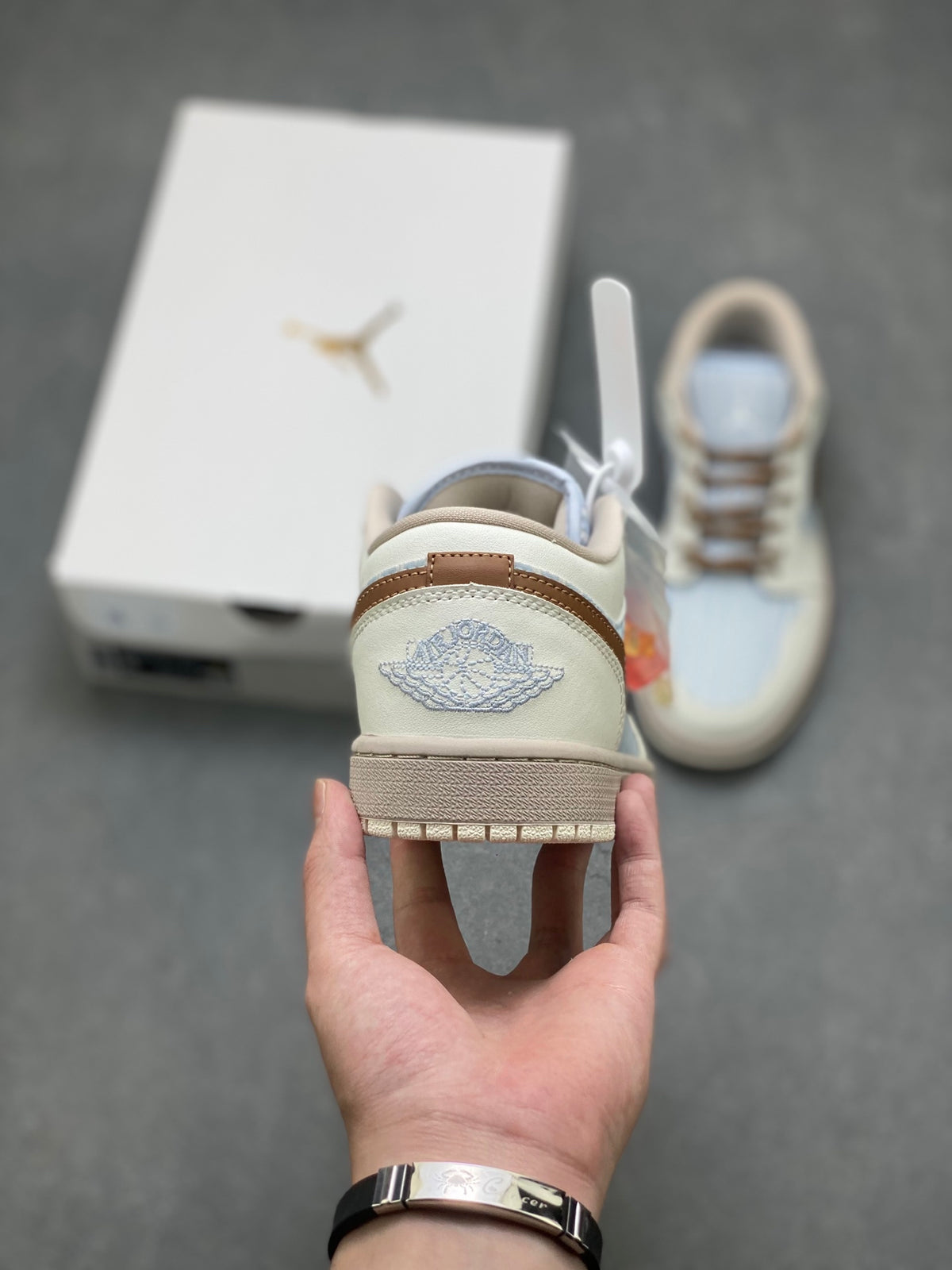 Fragment x Travis Scott x Dior x Nike Air Jordan 1 Low - Image 4