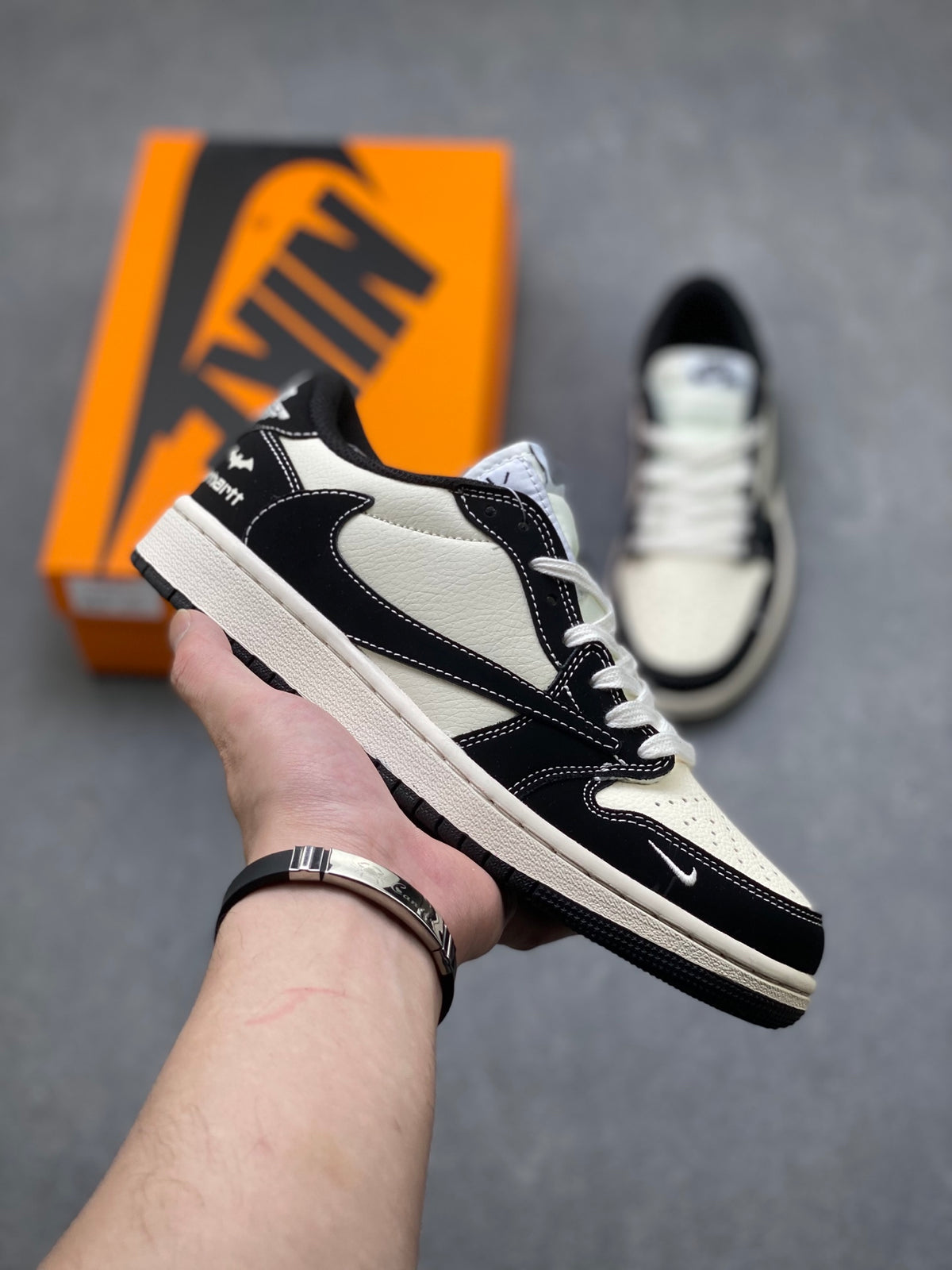 Fragment x Travis Scott x Dior x Nike Air Jordan 1 Low - Image 1