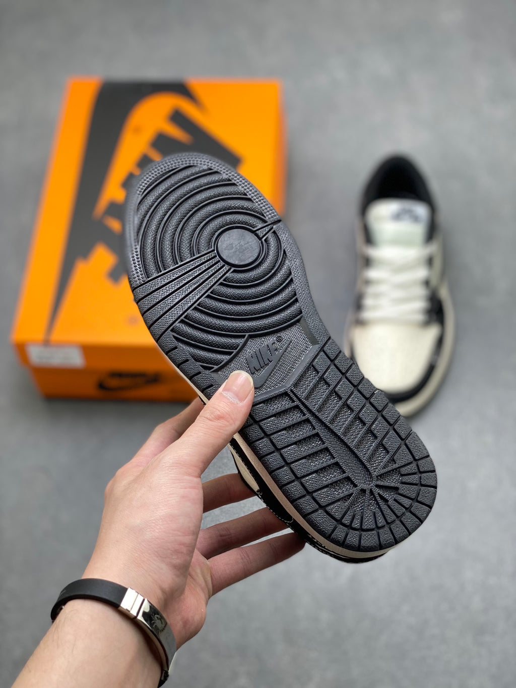 Fragment x Travis Scott x Dior x Nike Air Jordan 1 Low - Image 6