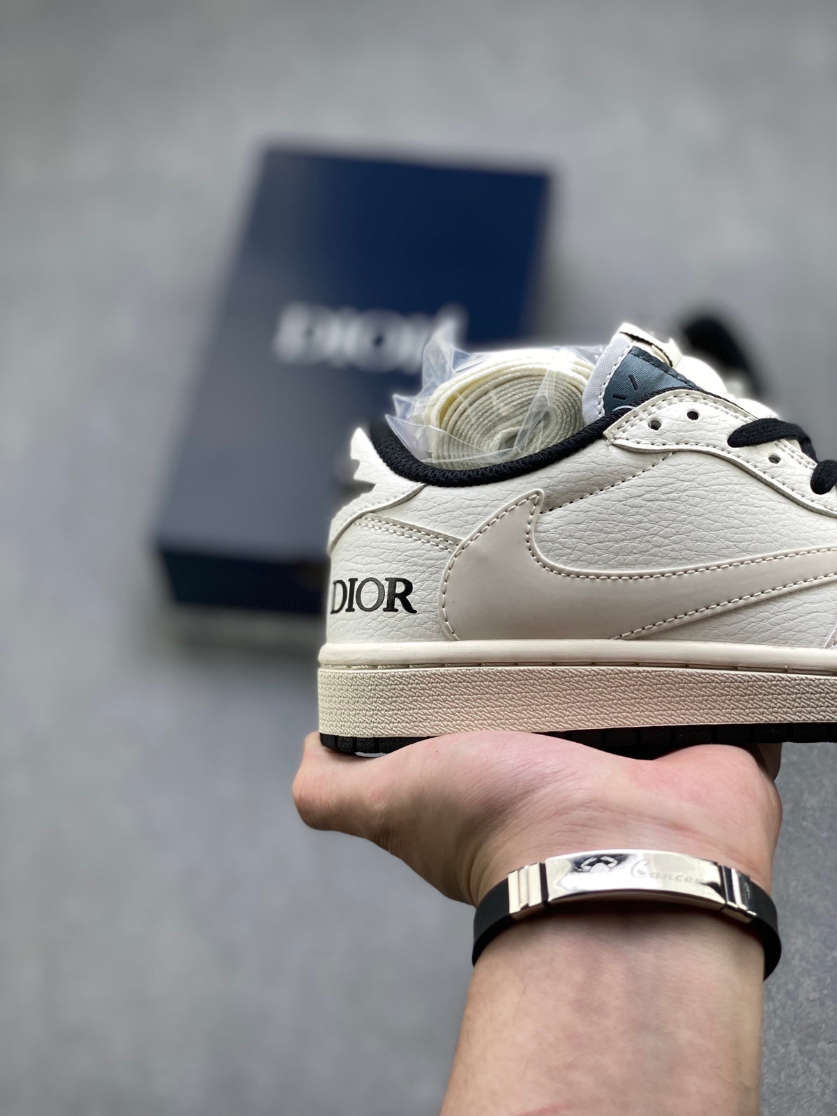 Fragment x Travis Scott x Dior x Nike Air Jordan 1 Low - Image 5