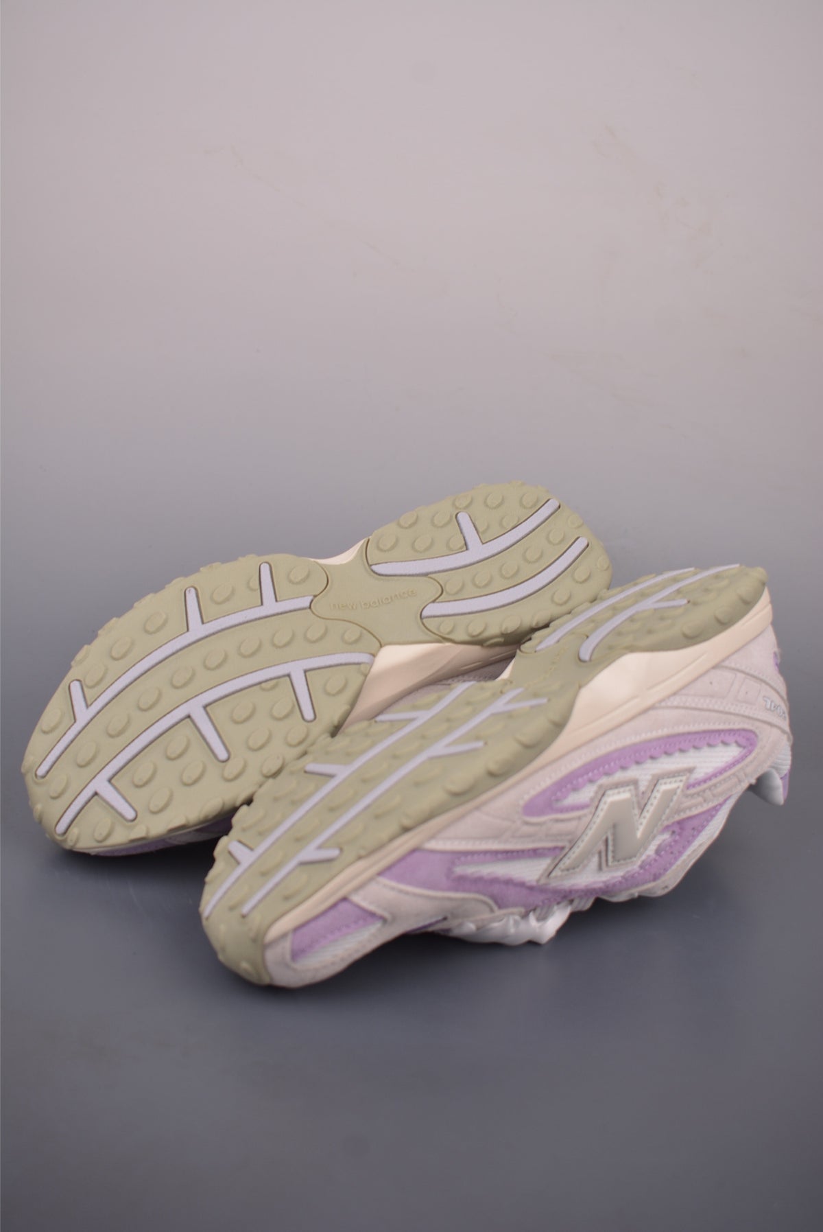 New Balance 180 220 - Image 3