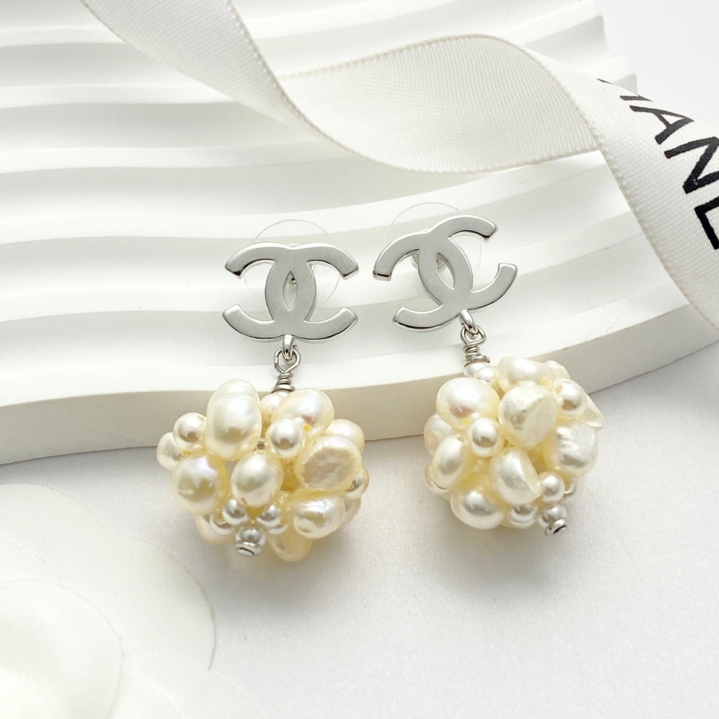 CHANEL Pearl Earrings