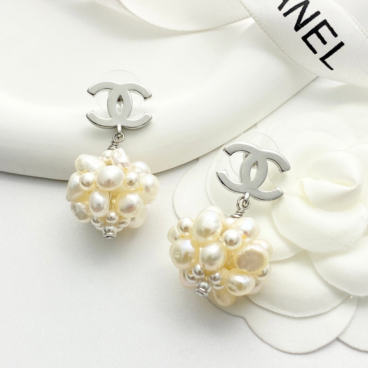 CHANEL Pearl Earrings