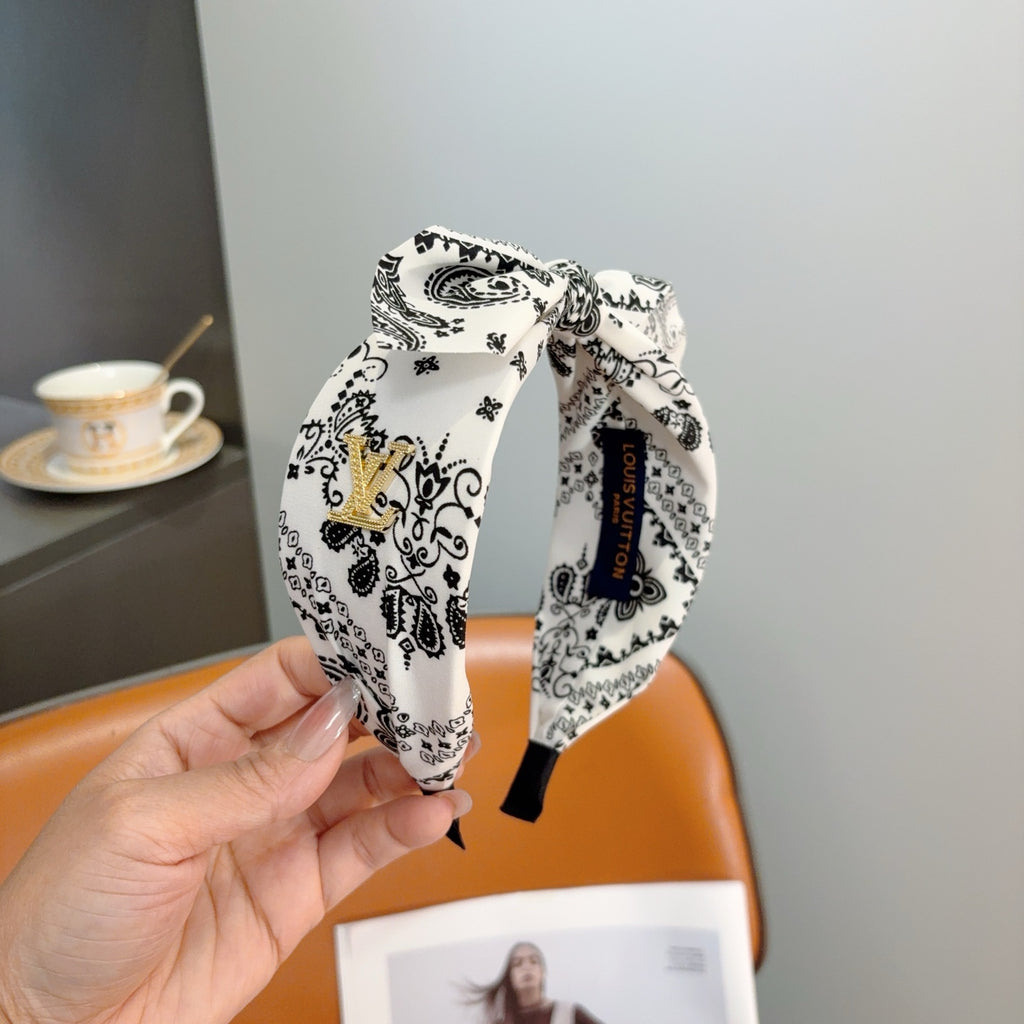 LOUIS VUITTON Bow Headband