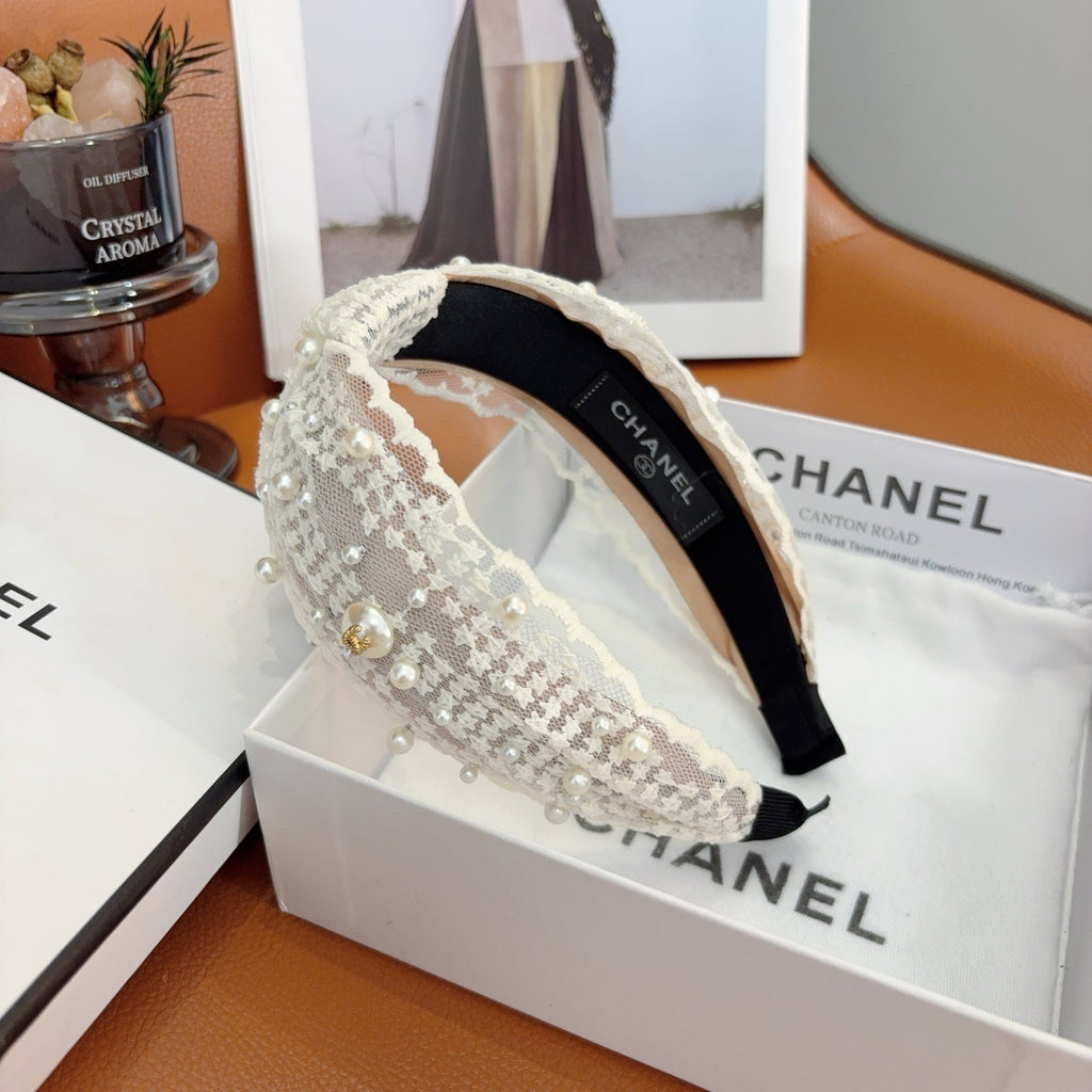 CHANEL Pearl Wide Vintage Headband
