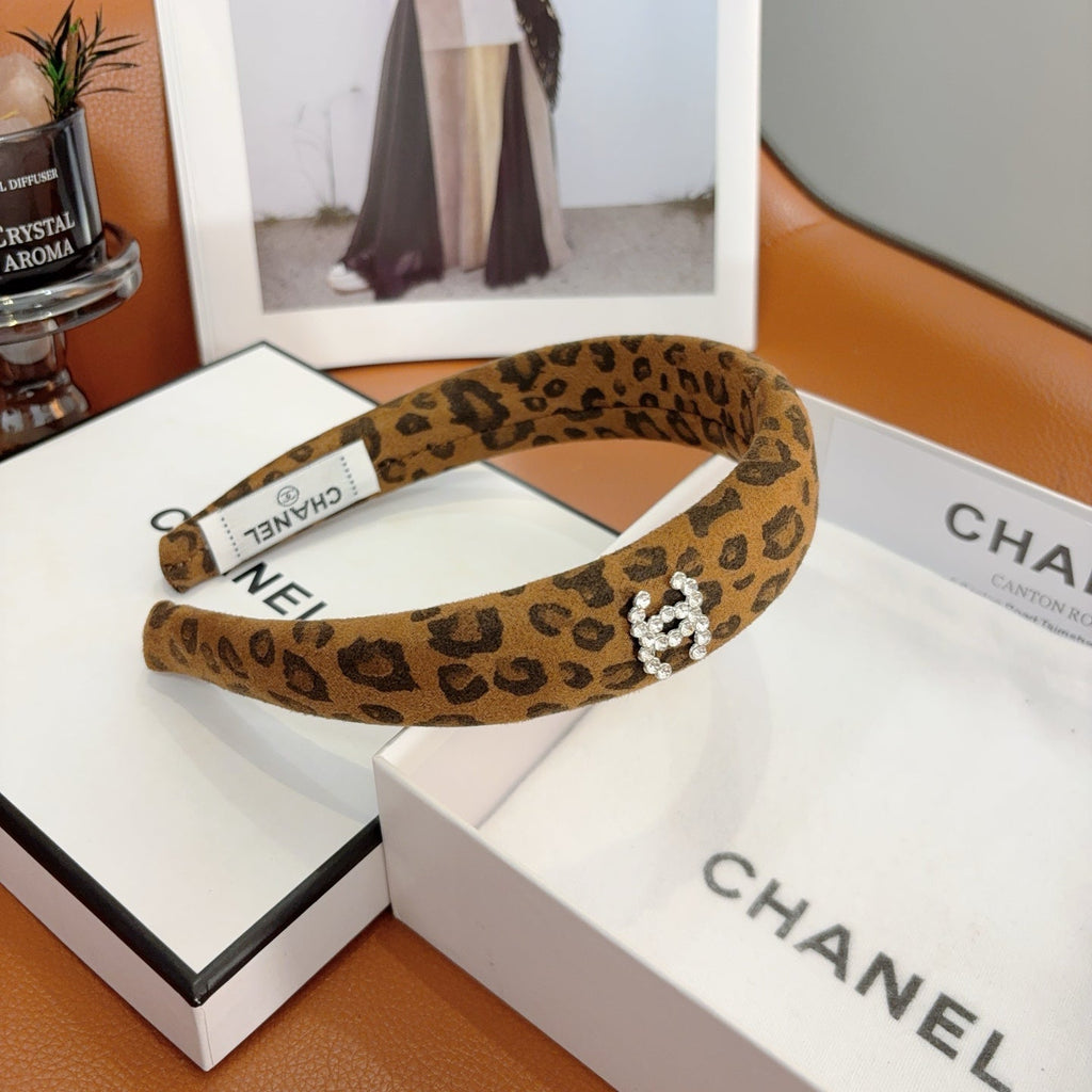 CHANEL Padded Vintage Headband
