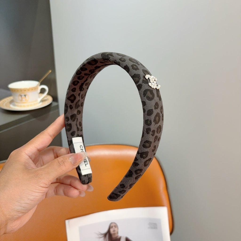 CHANEL Padded Vintage Headband