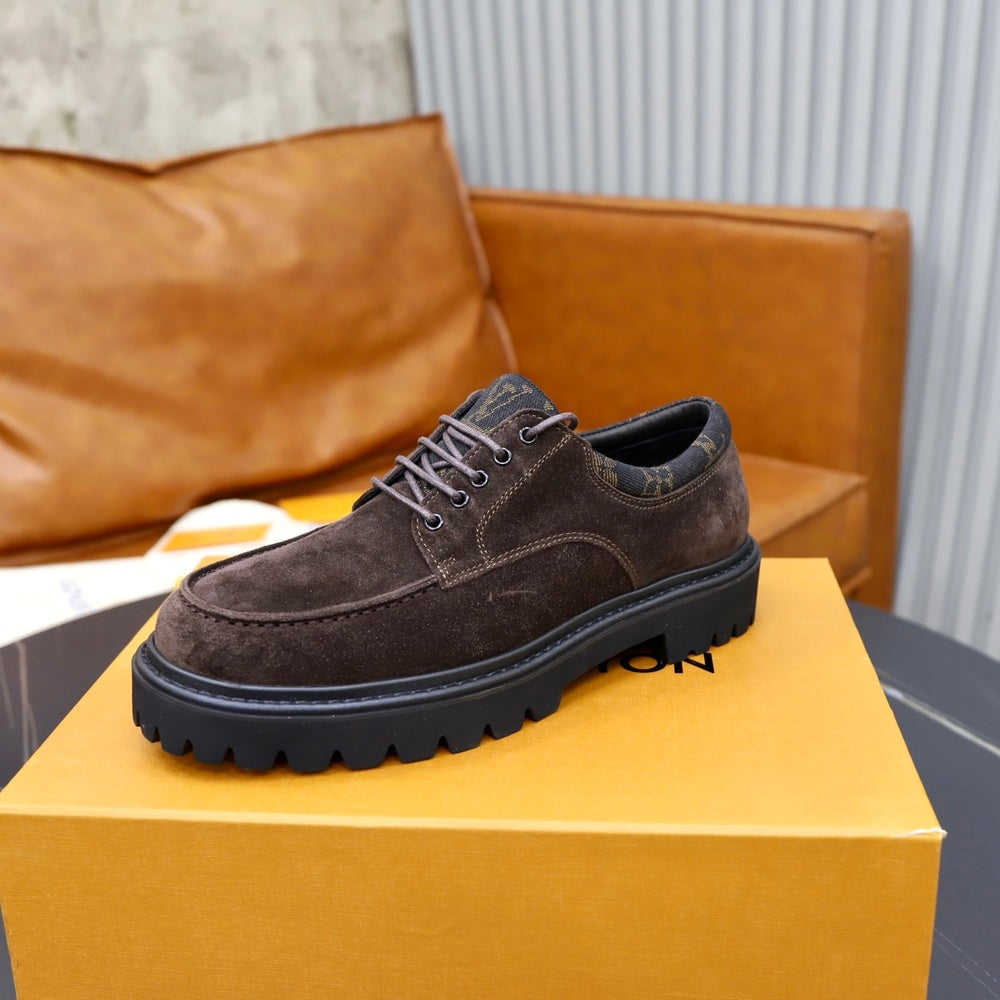 Louis Vuitton Men's Dress Shoes - Style 426032