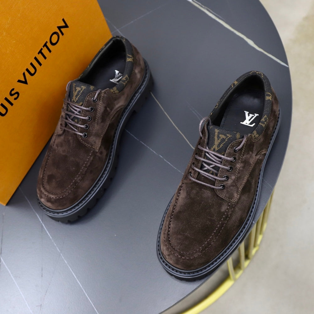 Louis Vuitton Men's Dress Shoes - Style 426032