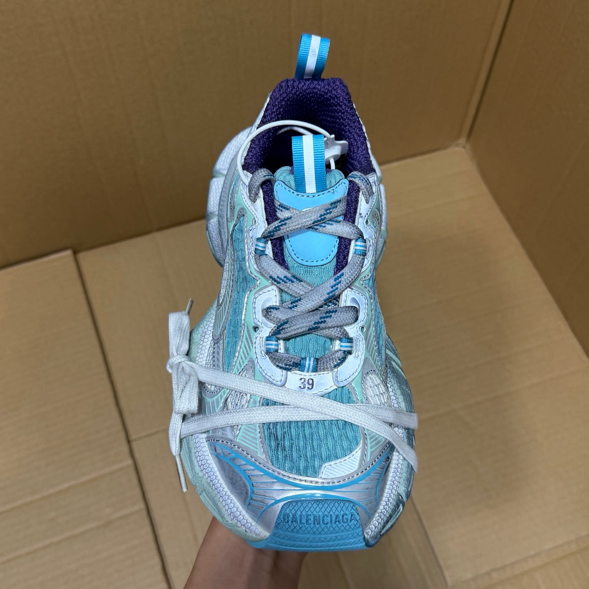 Jordan Sneakers #42 - Image 3
