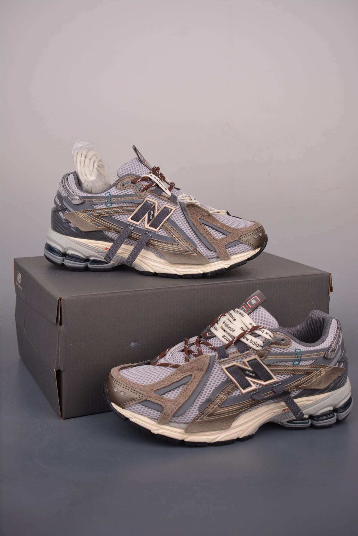 New Balance 320 2002 - Image 5