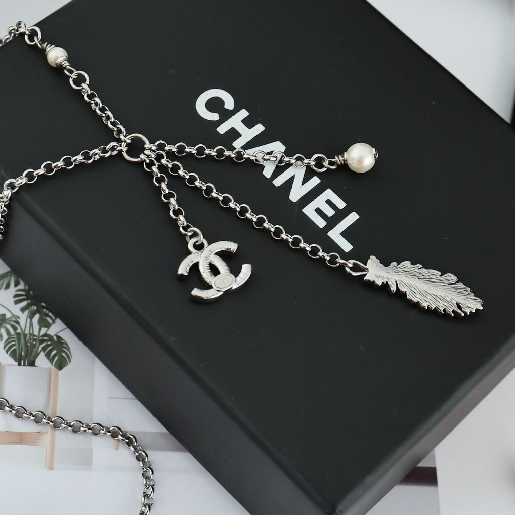 CHANEL Feather Tassel Necklace