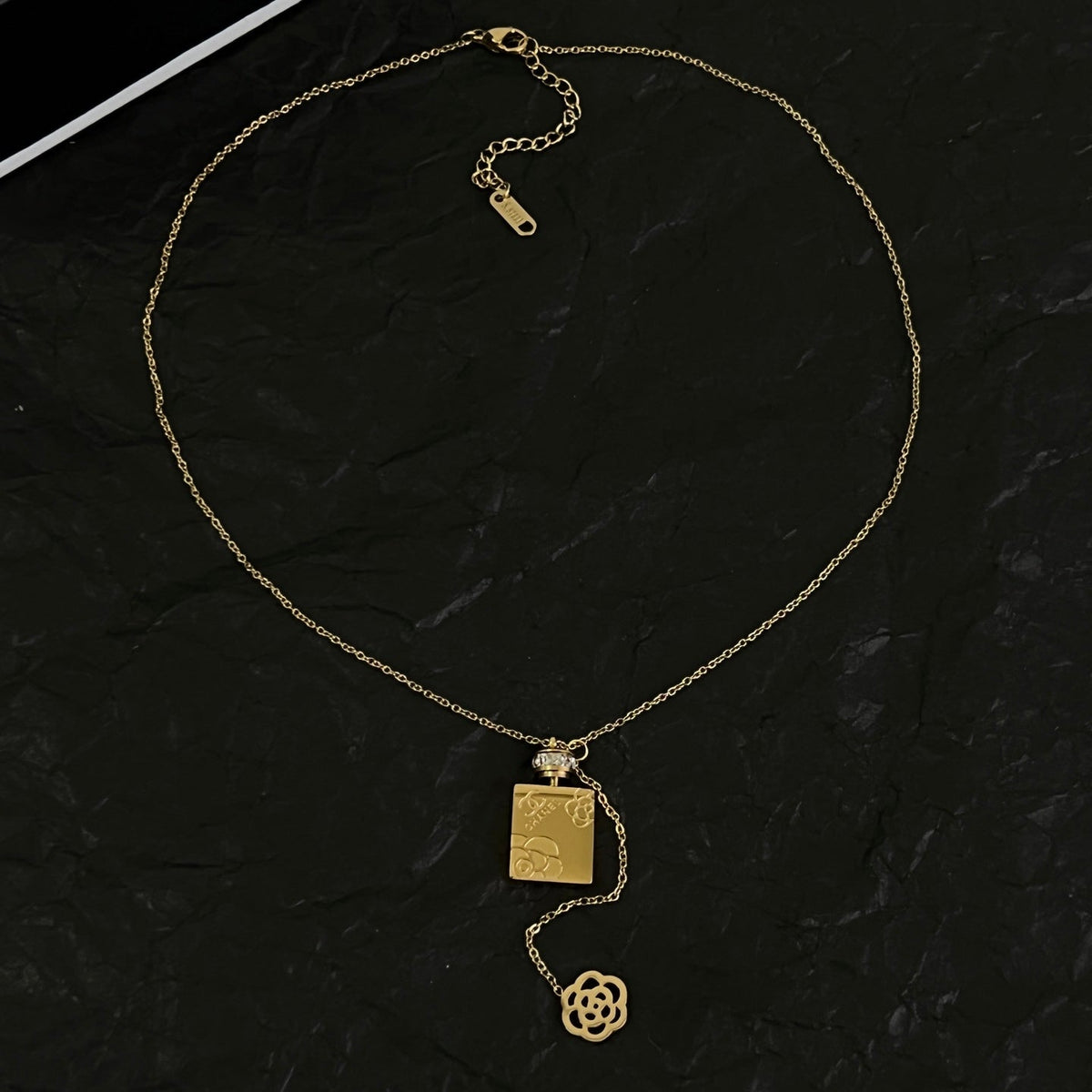 CHANEL Vintage Necklace