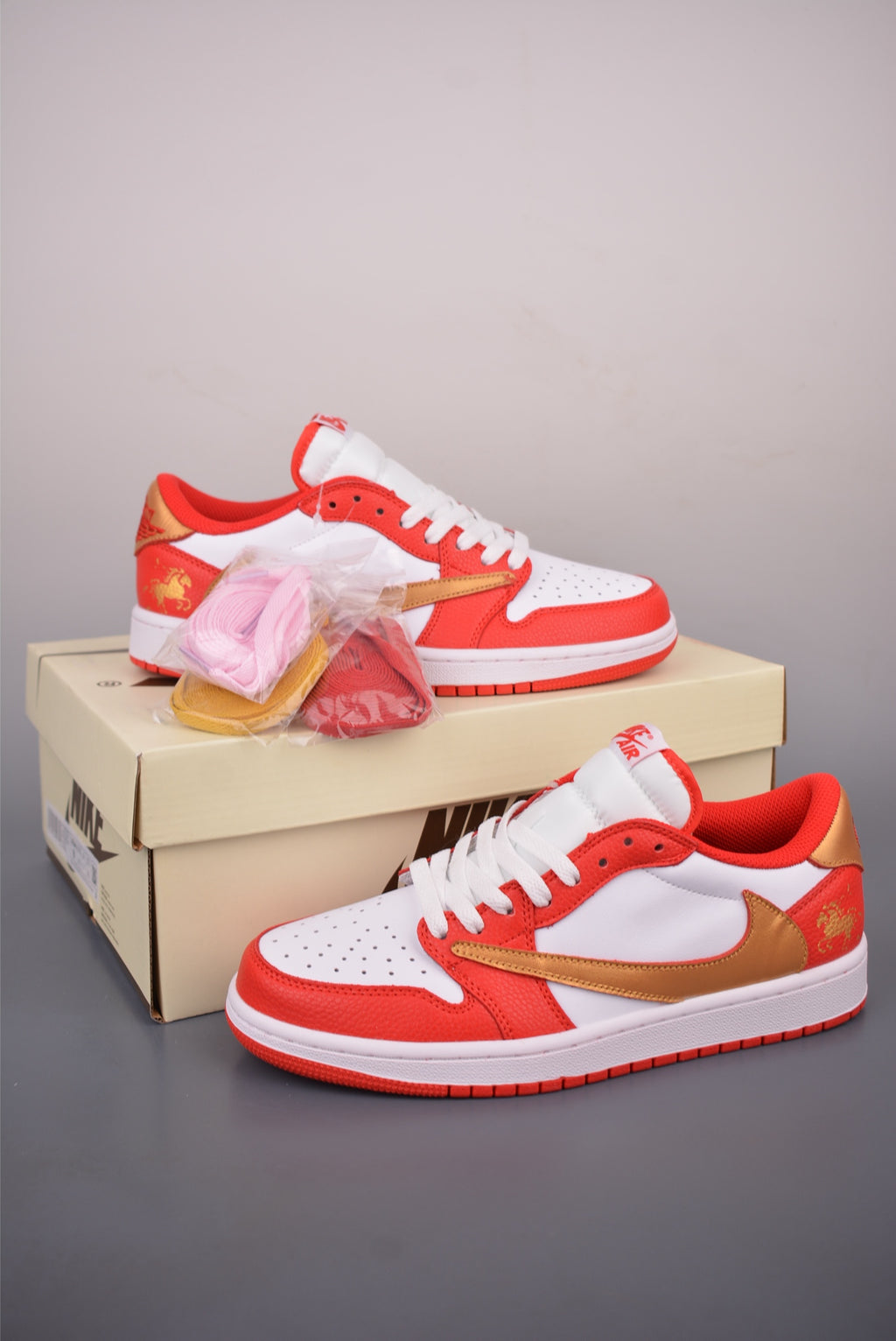 Fragment x Travis Scott x Nike Air Jordan 1 Low - Image 5