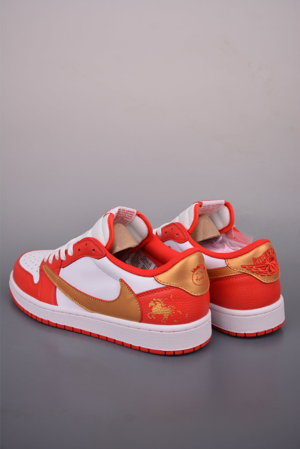 Fragment x Travis Scott x Nike Air Jordan 1 Low - Image 2