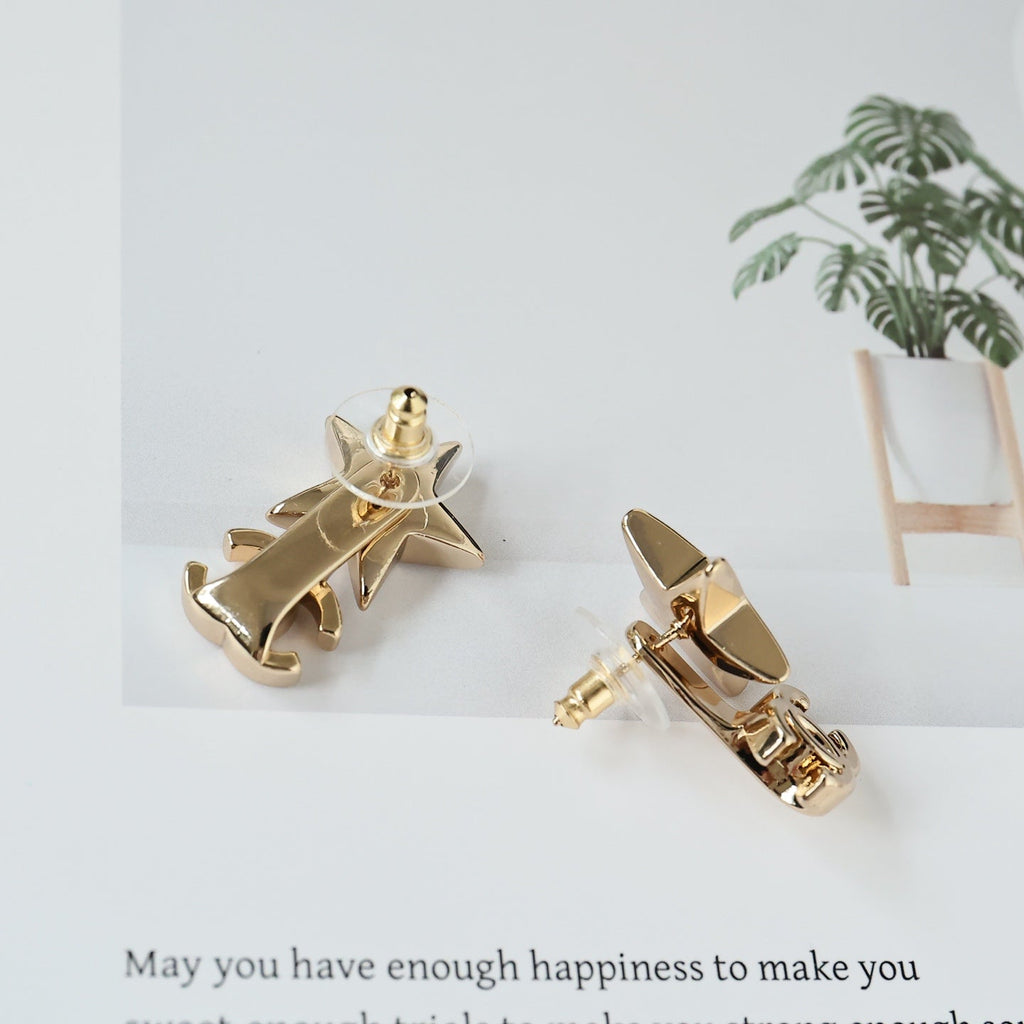 CHANEL Double-C Earrings