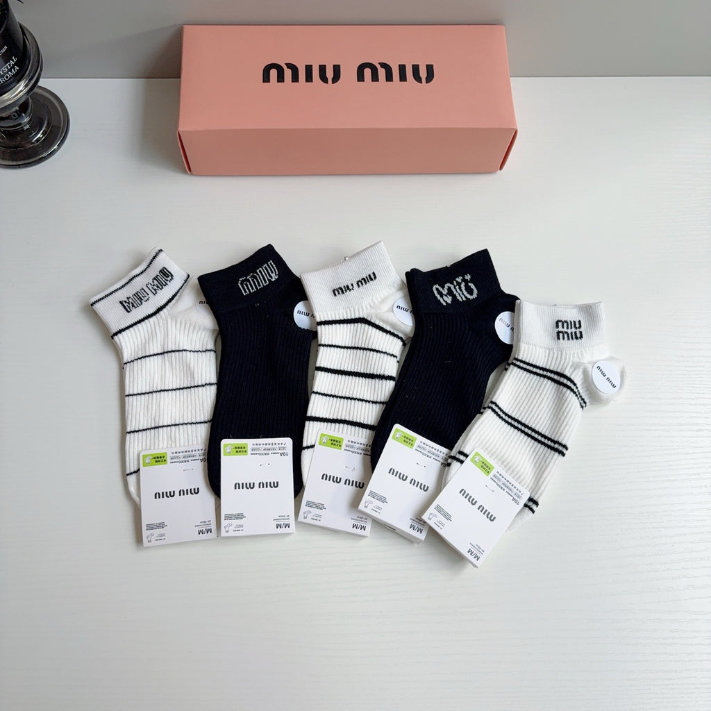 Miu Miu Cotton Ankle Socks – 5-Pair Set #003