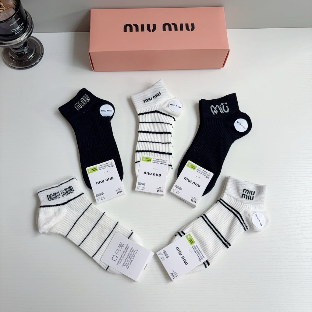 Miu Miu Cotton Ankle Socks – 5-Pair Set #003