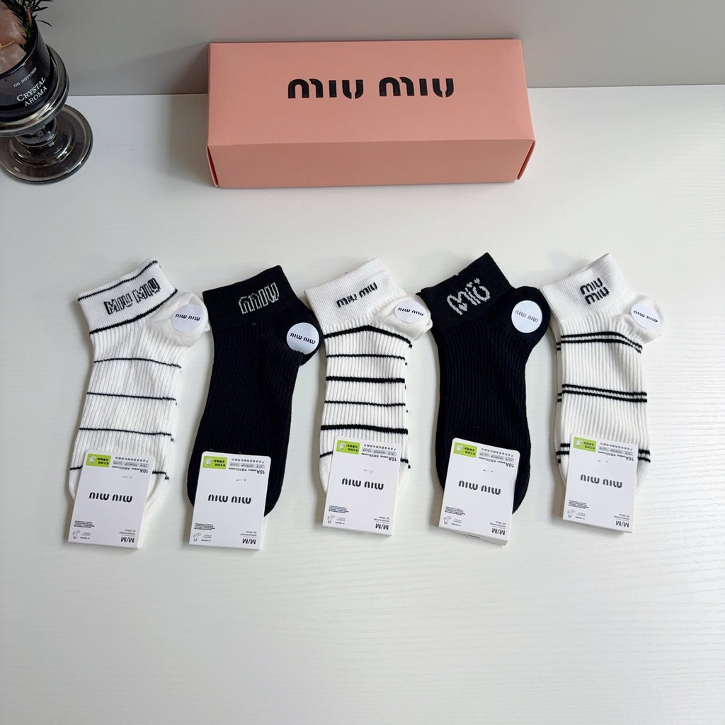 Miu Miu Cotton Ankle Socks – 5-Pair Set #003
