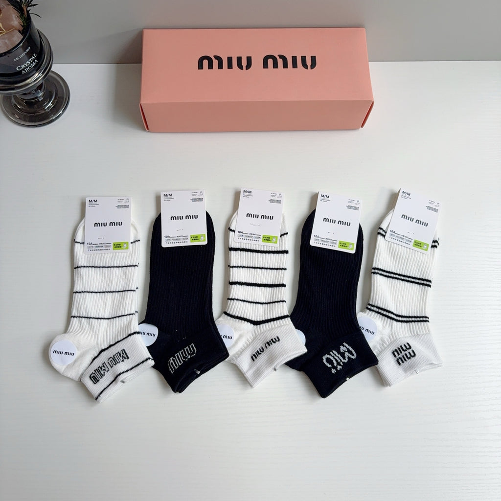 Miu Miu Cotton Ankle Socks – 5-Pair Set #003
