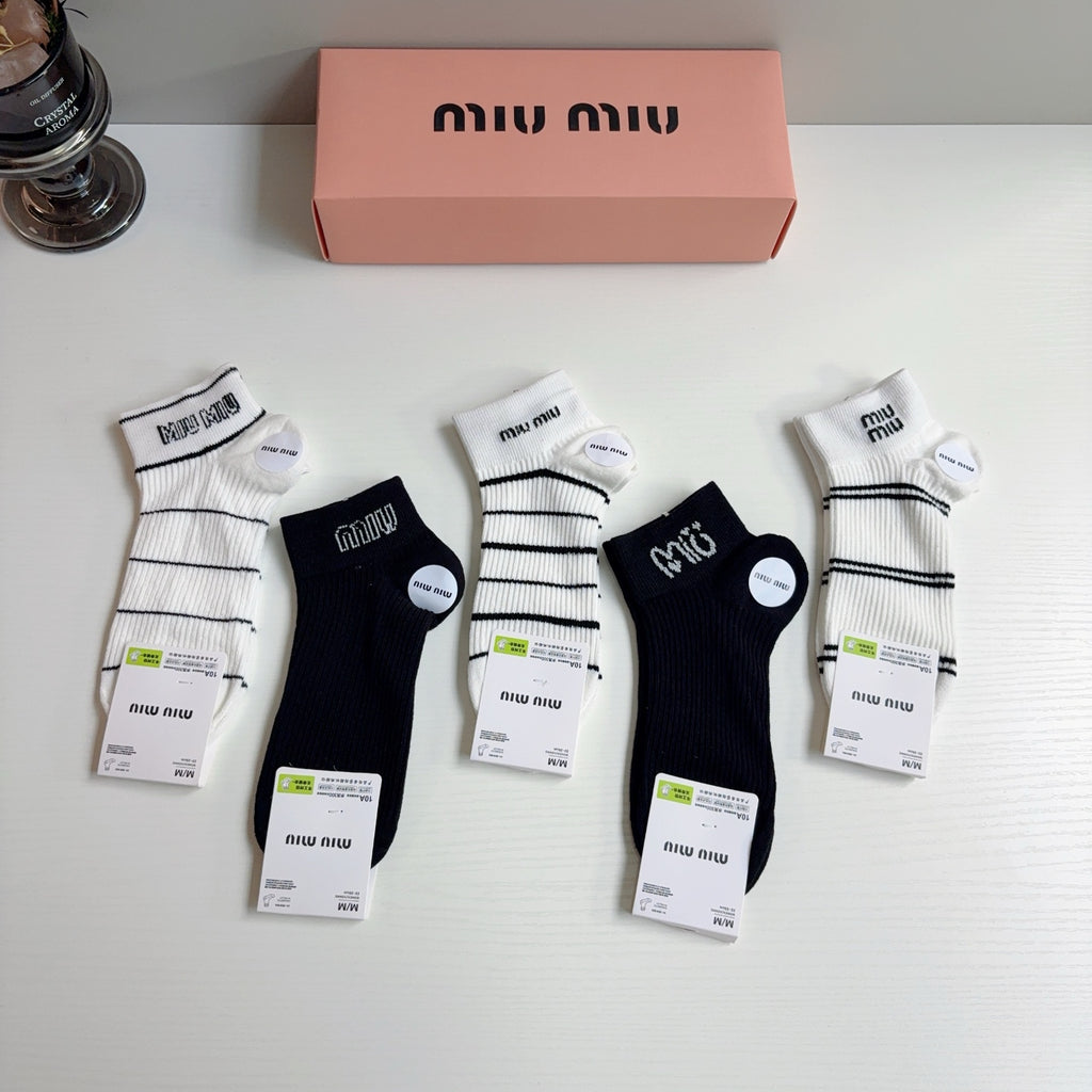Miu Miu Cotton Ankle Socks – 5-Pair Set #003