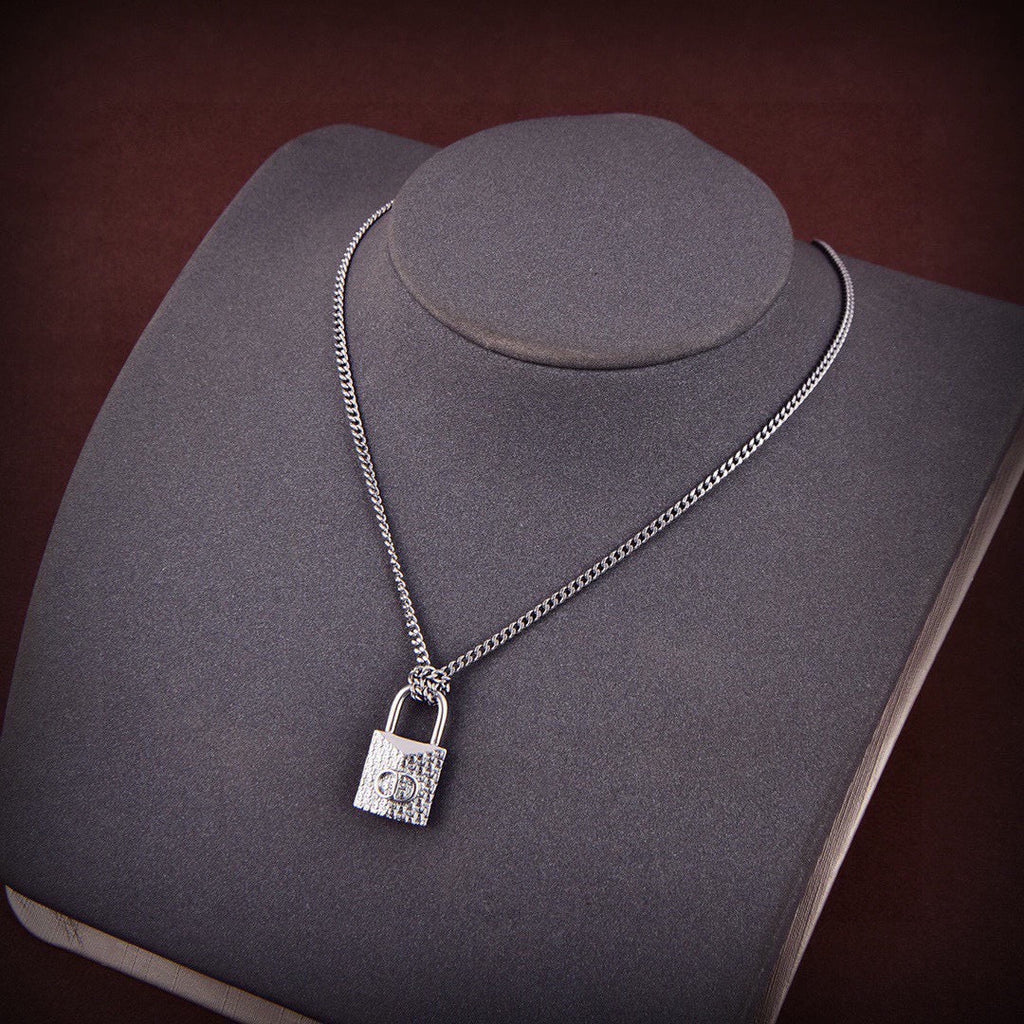 DIOR Necklace