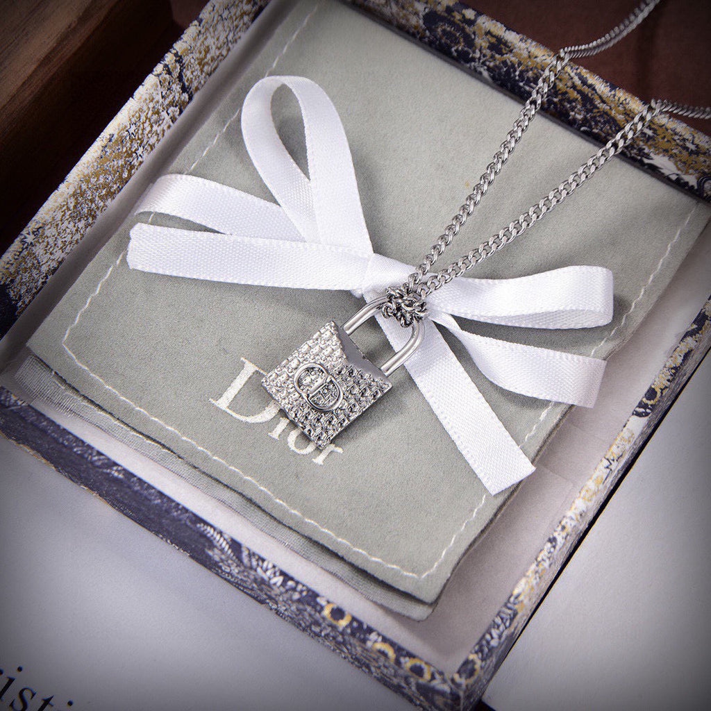 DIOR Necklace