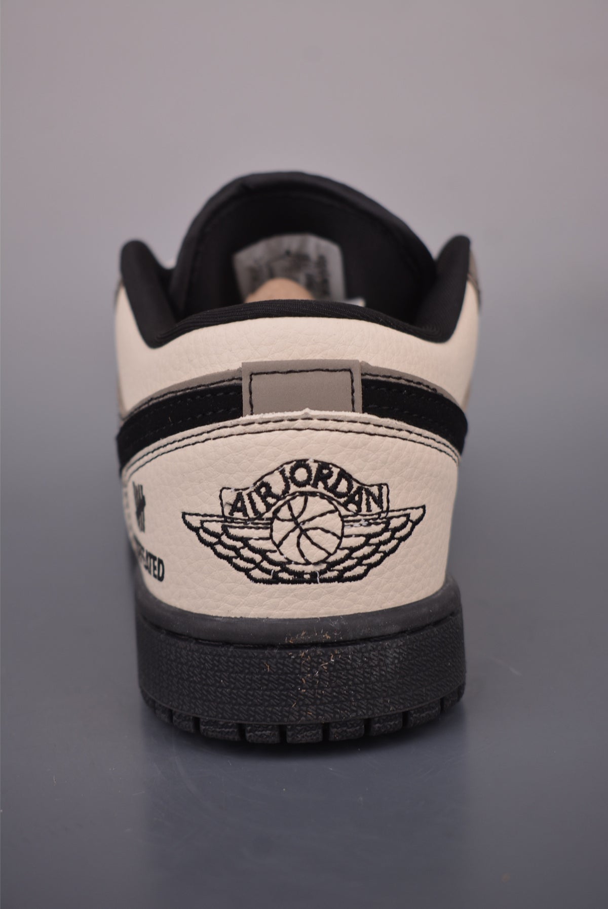 Fragment x Travis Scott x Nike Air Jordan 1 Low - Image 4