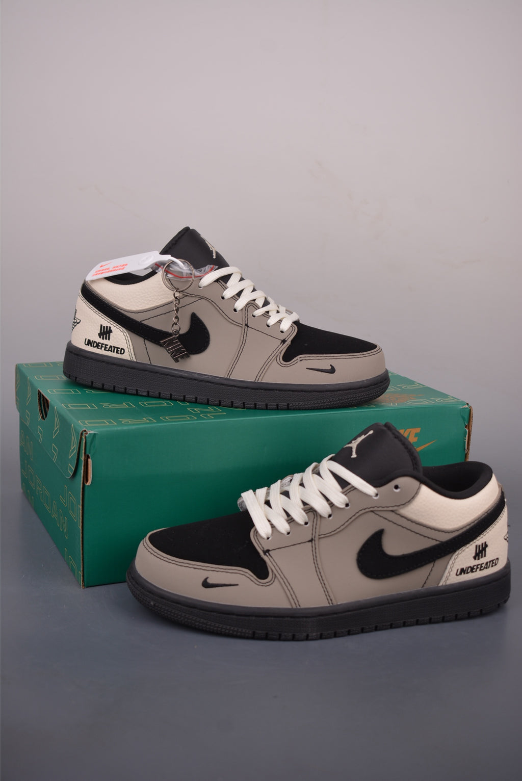 Fragment x Travis Scott x Nike Air Jordan 1 Low - Image 5