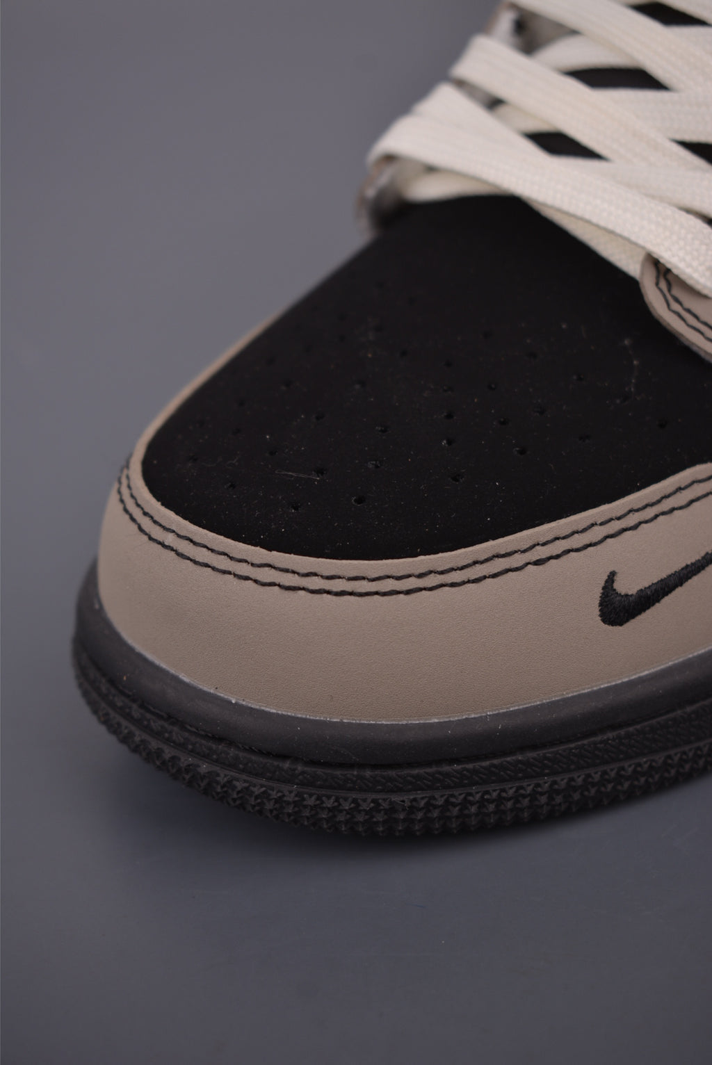 Fragment x Travis Scott x Nike Air Jordan 1 Low - Image 6