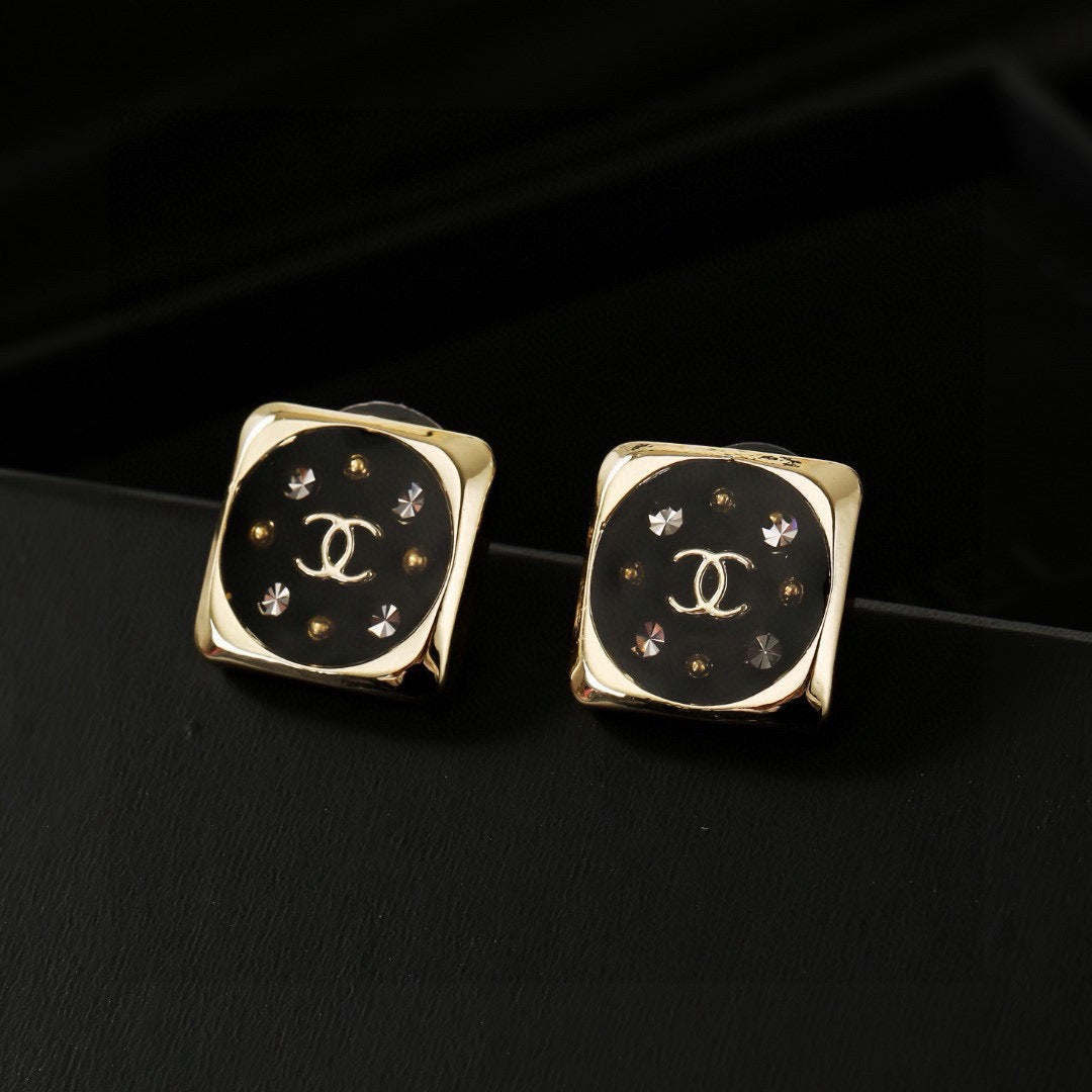 CHANEL P50 Earrings