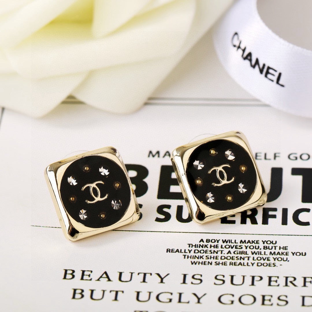 CHANEL P50 Earrings