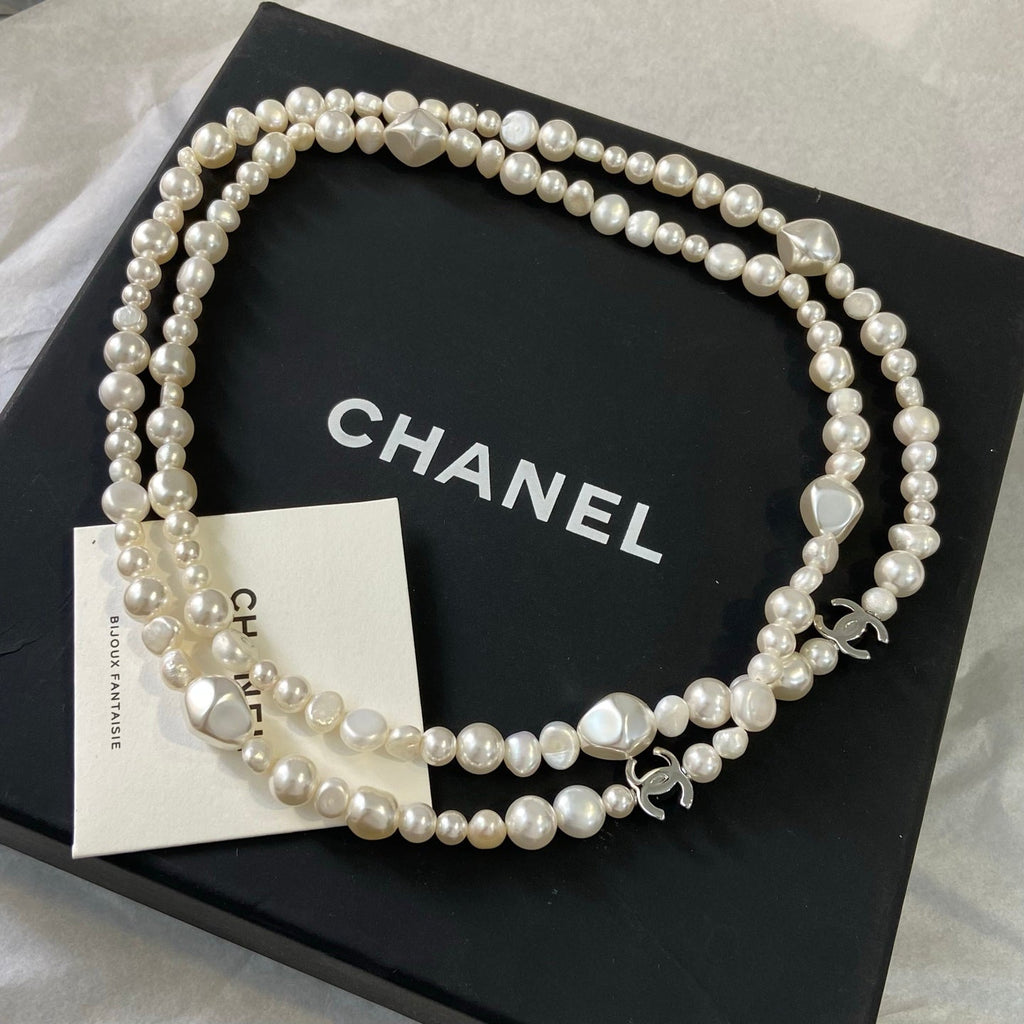CHANEL Freshwater Pearl Baroque Pearl Double-C Long Necklace
