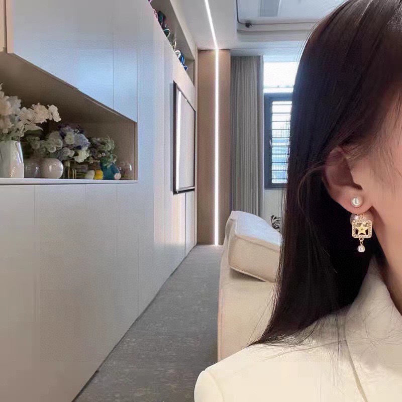 DIOR Pearl Crystal Earrings