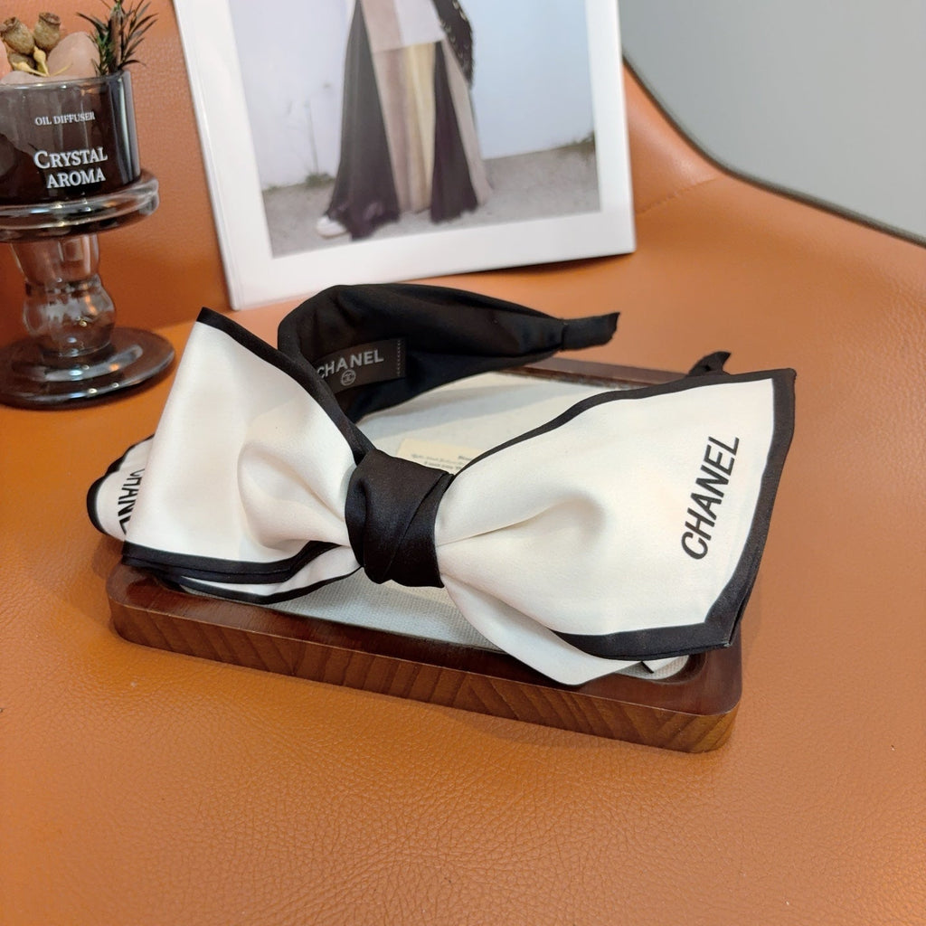 CHANEL Bow Wide Vintage Headband