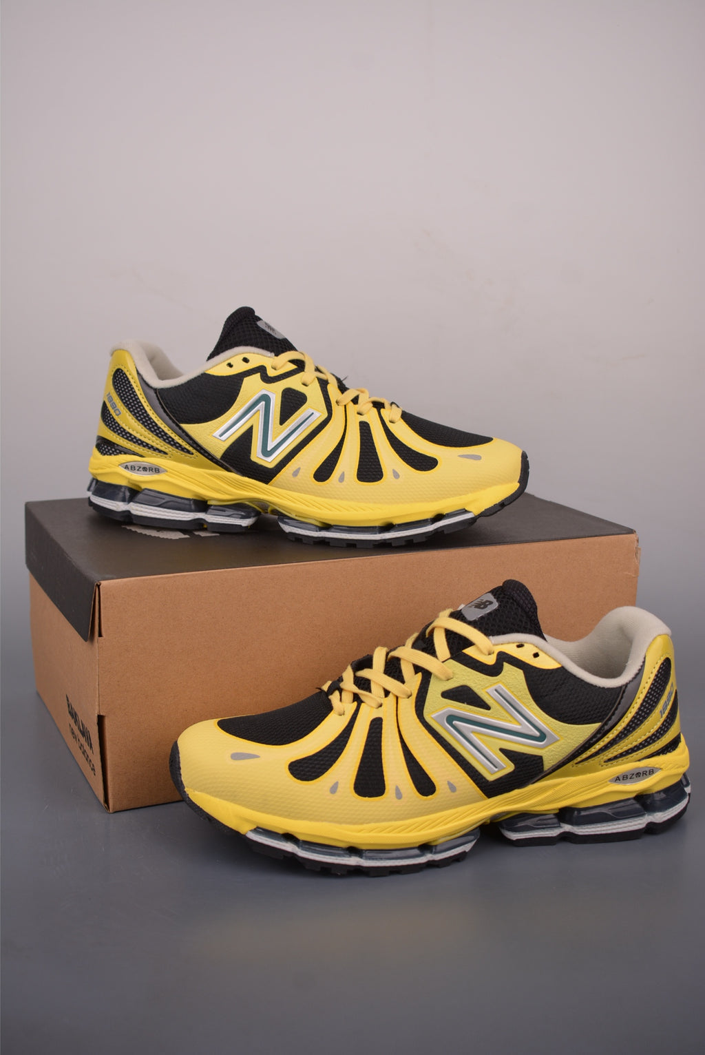Stone Island x New Balance 240 3D - Image 5