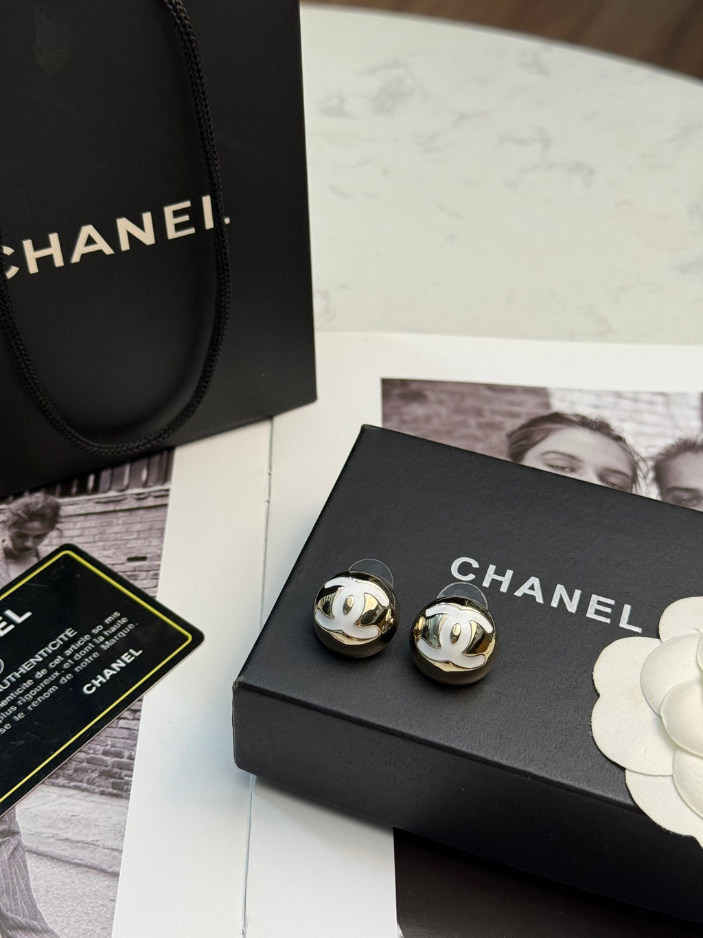 CHANEL White Earrings