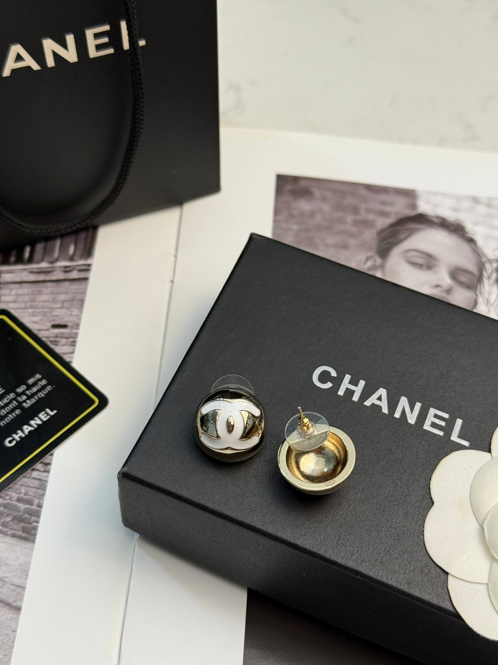 CHANEL White Earrings