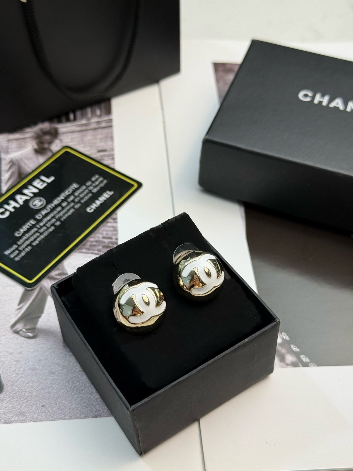 CHANEL White Earrings