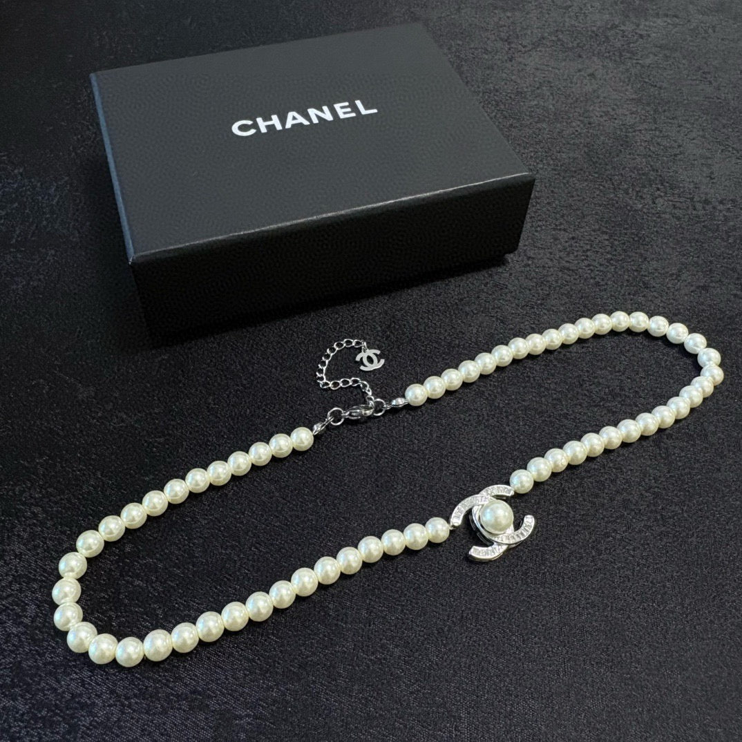 CHANEL Pearl Necklace