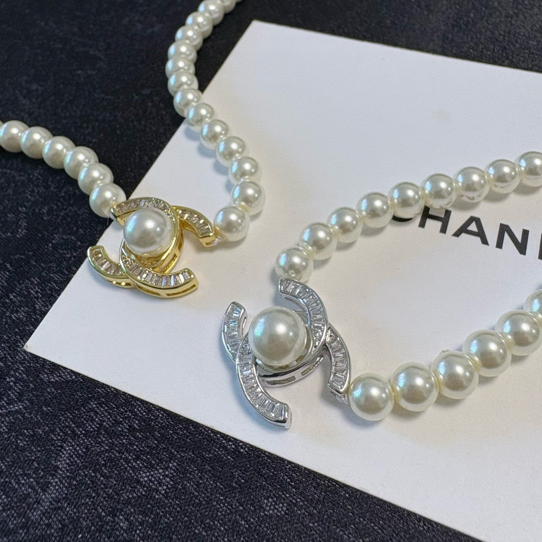 CHANEL Pearl Necklace
