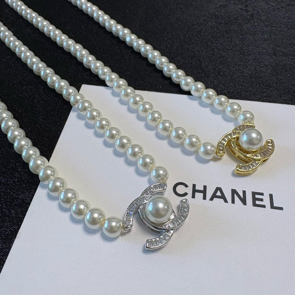 CHANEL Pearl Necklace