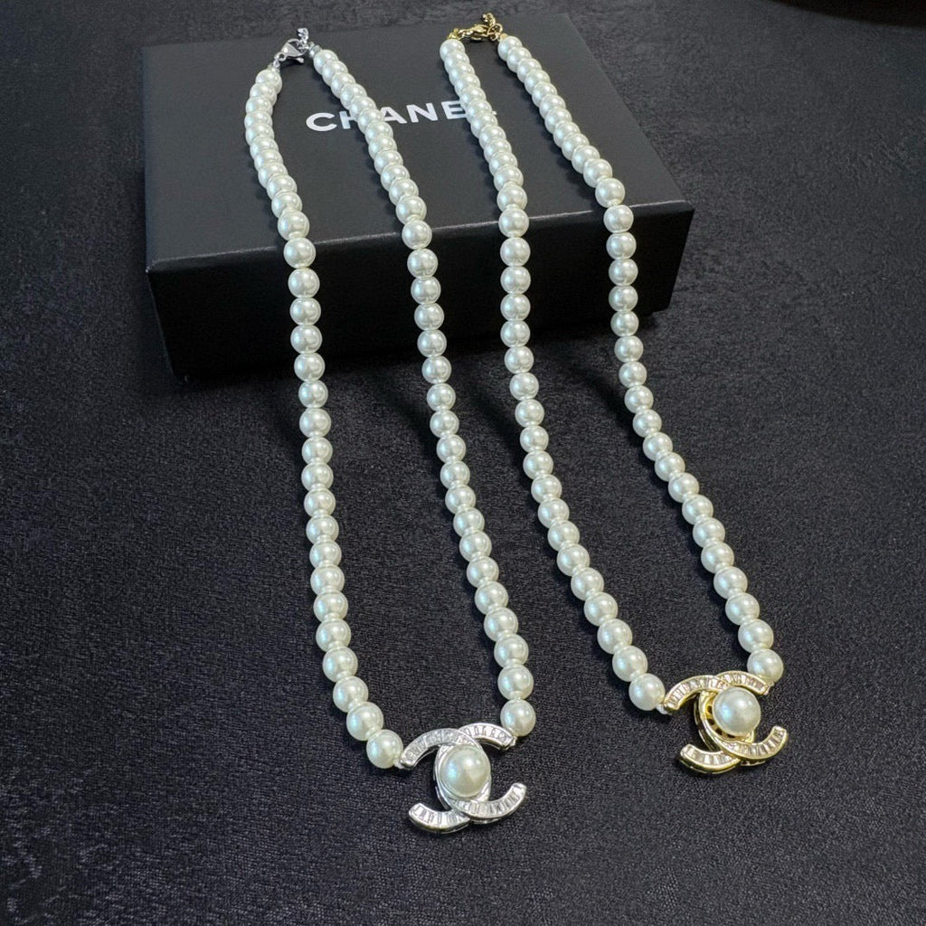 CHANEL Pearl Necklace