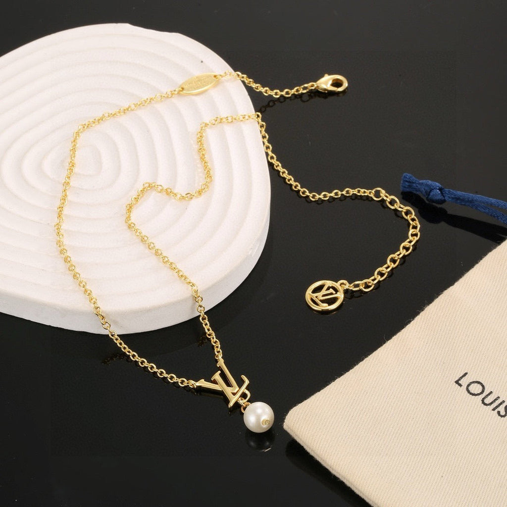 LOUIS VUITTON Necklace