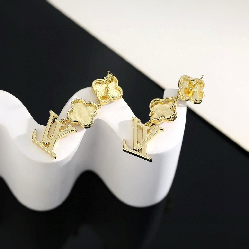 LOUIS VUITTON Earrings